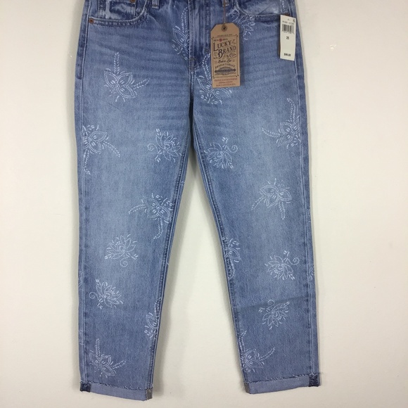 Lucky Brand Cropped Jeans. - Picture 3 of 10
